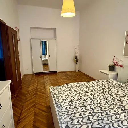 Next To Main Square Krakkó